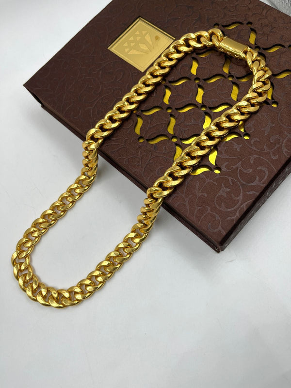 Detailed Gold Coated Chain